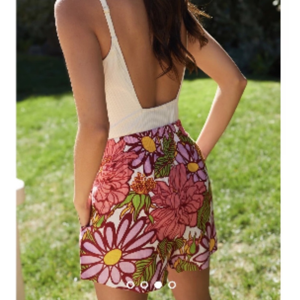 S/W/F Anthropologie Frida Floral Linen Pull On High Rise Shorts linen - Picture 2 of 8